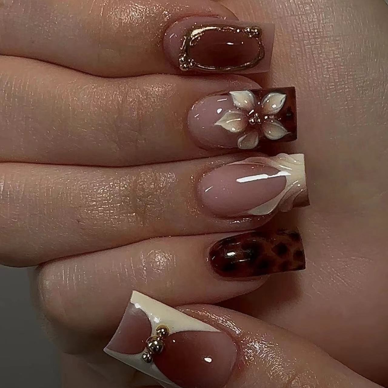 Korte vierkante nepnagels voor - Pressed Flower Art recensie en prijs